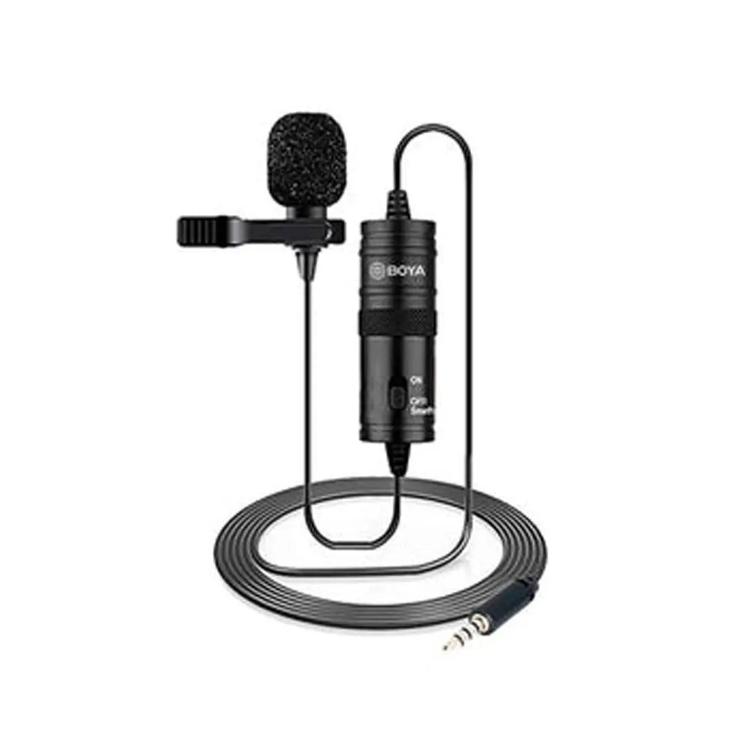 Clip-on lavalier microphone designed for vlogging, interviews, and live streaming content creation
